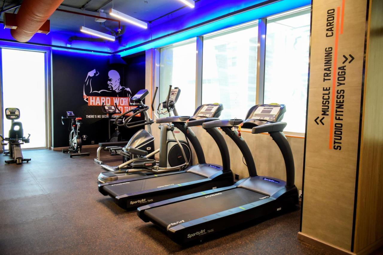 Saraya Corniche Hotel Doha Exterior photo Cardio room