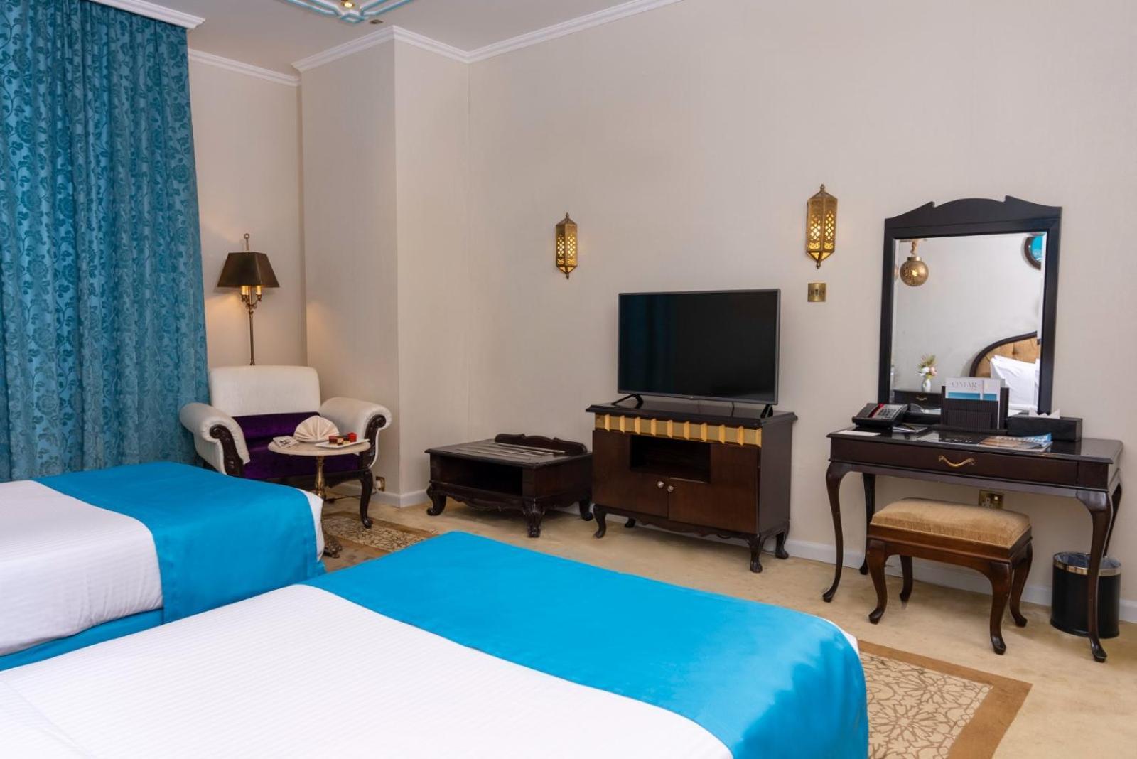 Saraya Corniche Hotel Doha Exterior photo A room at the hotel